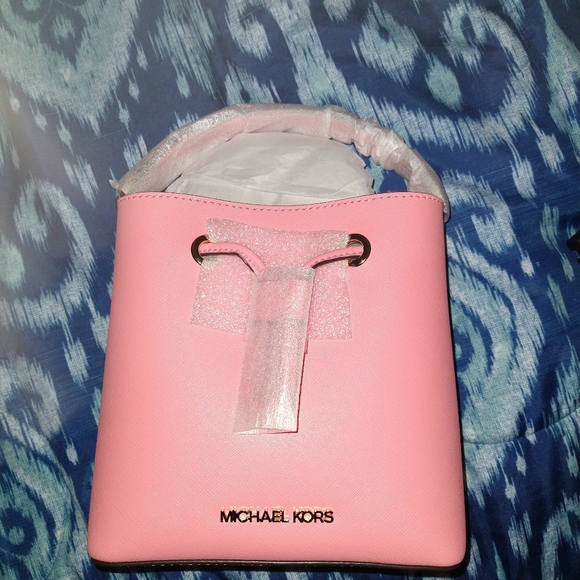 Purses - Picture 4 of 7